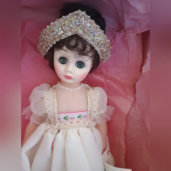 JOSEPHINE DOLL 12", " NAPOLEAN & JOSEPHINE " WITH TAG & ORIGINAL BOX - Picture 2 of 5